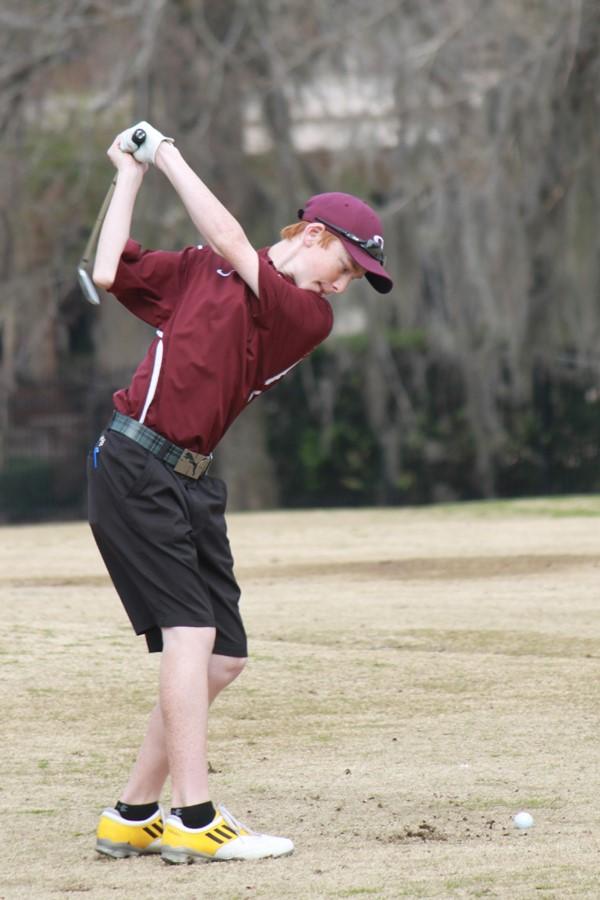 Boy's and Girl's Varsity Golf going to the region tournaments